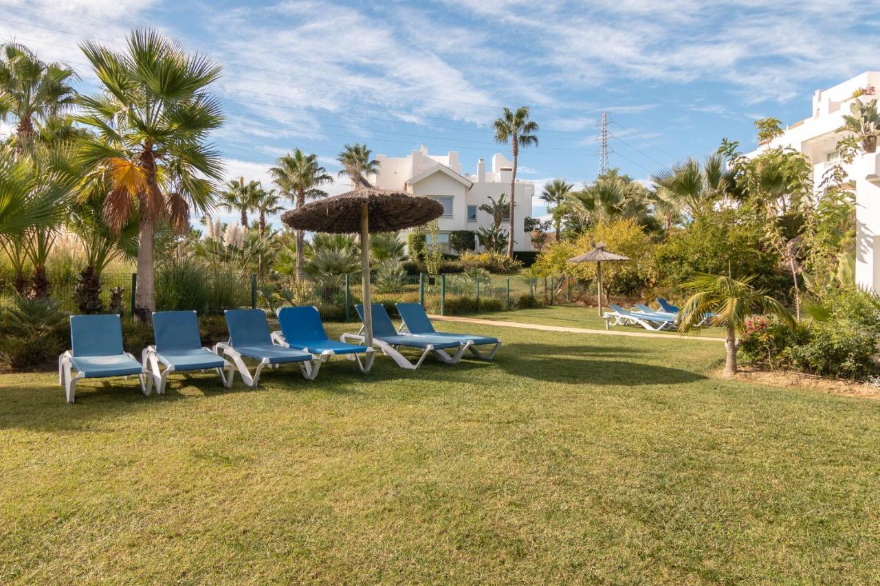 2237-Modern Apt With Private Beach Estepona Ngoại thất bức ảnh